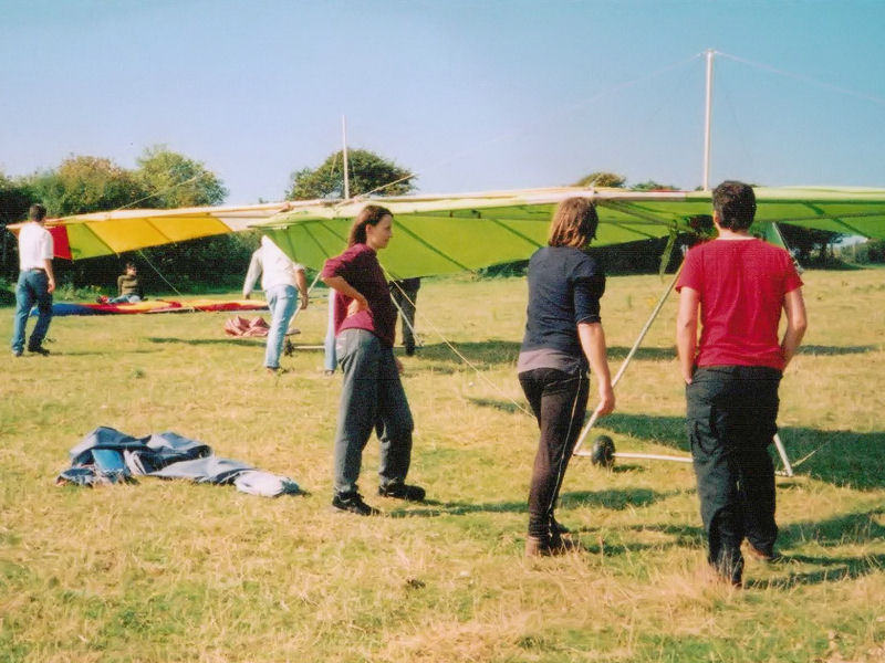 Learning How to Rig a Hang Glider